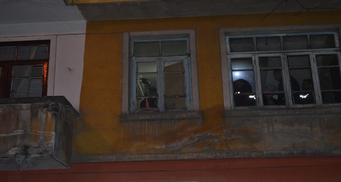 ZONGULDAK’TA GEÇTİĞİMİZ ŞUBAT AYINDA 22 YAŞINDAKİ NECLA SAĞLAM’IN BOĞAZININ KESİLEREK ÖLDÜRÜLMESİ OLAYIYLA İLGİLİ BİR KİŞİ GÖZALTINA ALINDI. (ONUR ALTINDAĞ - SERTAÇ ÖZDEMİR/ZONGULDAK-İHA)