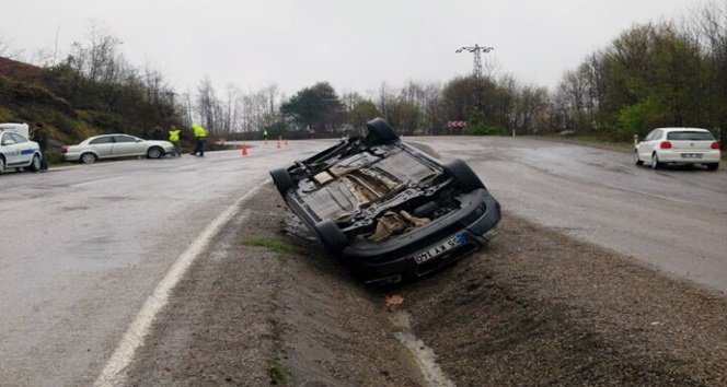 2 OTOMOBİL TAKLA ATIP SU KANALINA DÜŞTÜ: 5 YARALI