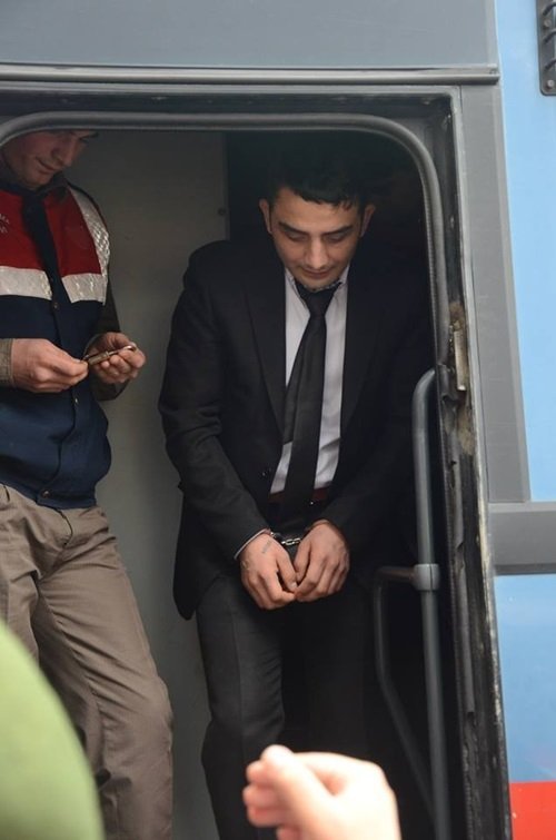 ONGULDAK’IN KİLİMLİ İLÇESİNE BAĞLI ÇATALAĞZI BELDESİNDE 3 KASIM 2015 TARİHİNDE ÖZEL BİR TERMİK SANTRAL ŞİRKETİNE AİT SANTRALE KÖMÜR TAŞIYAN KAMYON SÜRÜCÜSÜ, TUTUKLU SANIK SERKAN T.'NİN DİREKSİYON HAKİMİYETİNİ KAYBETMESİ SONUCUNDA İKİ KİŞİNİN HAYATINI KAYBETTİĞİ KAZADA 2. DURUŞMA GERÇEKLEŞTİ. (İHA/ZONGULDAK-İHA)