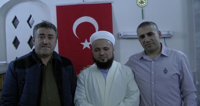 ŞİRİNKÖY’DE ÇANAKKALE ŞEHİTLERİ İÇİN PROGRAM DÜZENLENDİ (GÖRÜNTÜLÜ)