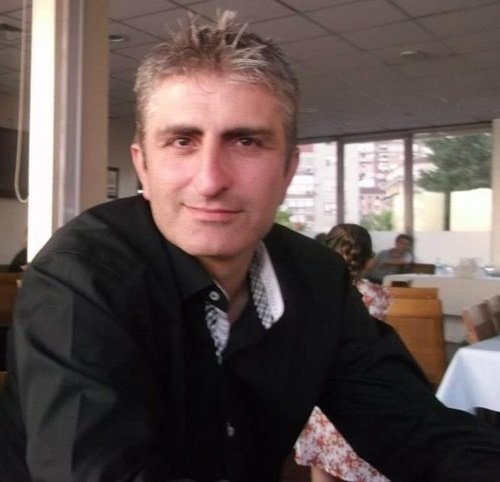 ERDEMİR'DE SABAH SAATLERİNDE 3 ARKADAŞI İLE BİRLİKTE GAZDAN ETKİLENEN SUAT ZAFRAK KOCAELİ'DEKİ ANADOLU SAĞLIK MERKEZİ'NE SEVK EDİLDİ. (VEDAT KILIÇ/ZONGULDAK-İHA)