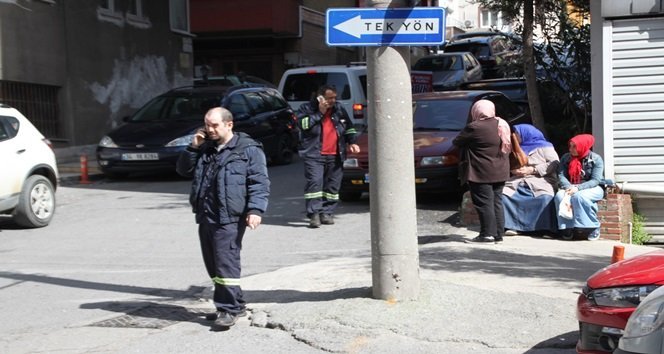 ERDEMİR İŞÇİLERİ YARALI ARKADAŞLARININ DURUMUNU ÖĞRENMEK İÇİN HASTANEYE GELDİ. (VEDAT KILIÇ/ZONGULDAK-İHA)