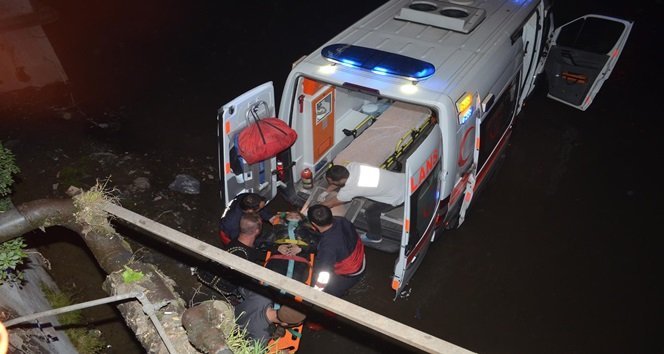 ESKİ ERKEK ARKADAŞIYLA TARTIŞTI, SİNİRLENİNCE KENDİSİNİ DEREYE ATTI