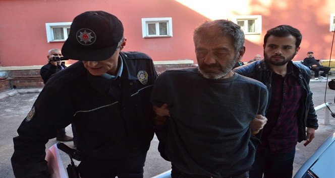 ABDÜLKADİR E., POLİS EKİPLERİ TARAFINDAN SAĞLIK KONTROLÜNDEN GEÇİRİLDİ. (İLHAN GÖKÇEN - ONUR ALTINDAĞ - SERTAÇ ÖZDEMİR/ZONGULDAK-İHA)