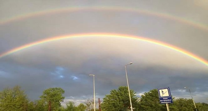 ZONGULDAK’TA ÇİFT GÖKKUŞAĞI ÇIKTI