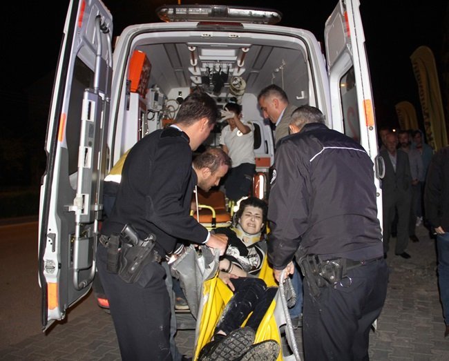 KASTAMONU’DA SURİYE UYRUKLU ALHASAN JBARA ADLI GENÇ, TUVALETİNİ YAPMAK İÇİN İNŞAAT HALİNDEKİ BİNAYA GİRDİ. KARANLIK NEDENİYLE GENÇ, ASANSÖR BOŞLUĞUNA DÜŞEREK YARALANDI. (VEDAT YUNUS İKİZOĞLU/KASTAMONU-İHA)