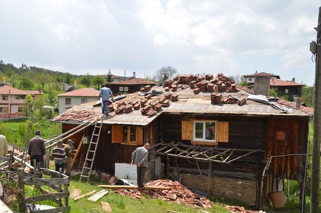 HORTUM DEHŞET SAÇTI