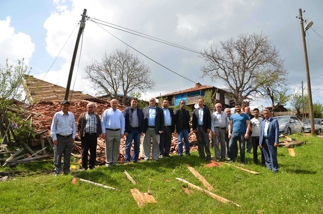 TAŞKÖPRÜ'DE HORTUM NEDENİYLE 12 KÖYE ELEKTRİK VERİLEMİYOR. (AKİF DOĞAN/KASTAMONU-İHA)