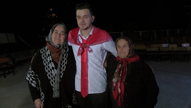 Türkali’de Tek Kişilik Asker Eğlencesi (görüntülü)