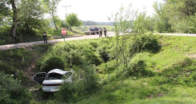 YEMİN TÖRENİNE GELEN AİLE KAZA YAPTI: 2’Sİ ÇOCUK 6 YARALI