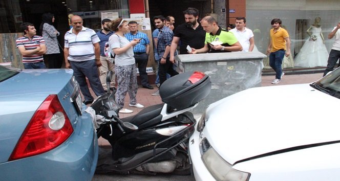 SURİYELİ ÇOCUĞA KAMYONET ÇARPTI