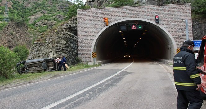 KARABÜK’TE MEYDANA GELEN TRAFİK KAZASINDA BİR POLİS MEMURU HAYATINI KAYBETTİ. (YASİN ERDEM/KARABÜK-İHA)