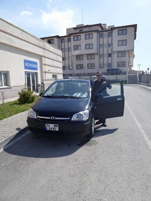 KARABÜK EMNİYET MÜDÜRLÜĞÜ’NE BAĞLI ÇEVİK KUVVET MÜDÜRLÜĞÜ’NDE GÖREVLİ İKEN TERÖRLE MÜCADELE KAPSAMINDA CİZRE’DE GÖREVLİ BULUNAN POLİS MEMURU RAMAZAN ÖDEMİŞ ÜNİVERSİTE SINAVI İÇİN GELDİĞİ KARABÜK’TE TRAFİK KAZASINDA HAYATINI KAYBETTİ. (YASİN ERDEM/KARABÜK-İHA)