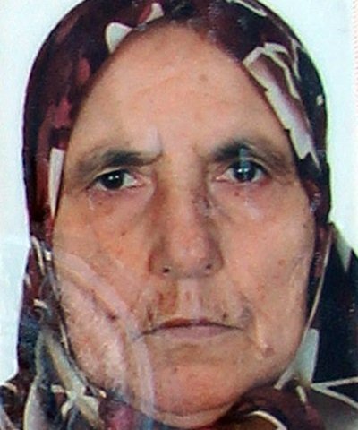 ZONGULDAK'IN EREĞLİ İLÇESİNDE BALKONDAN DÜŞEN 65 YAŞINDAKİ DÖNDÜ KARA, OLAY YERİNDE HAYATINI KAYBETTİ. (VEDAT KILIÇ/ZONGULDAK-İHA)