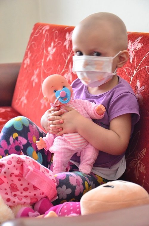 ZONGULDAK'TA YAŞAYAN KAYA AİLESİNİN EN KÜÇÜK ÇOCUĞU OLAN 3 YAŞINDAKİ BUĞLEM, İLİK NAKLİ BEKLİYOR. (ÖMER TEKCAN - ONUR ALTINDAĞ/ZONGULDAK-İHA)