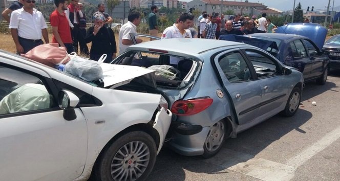 Karabük’te zincirleme trafik kazası 10 yaralı