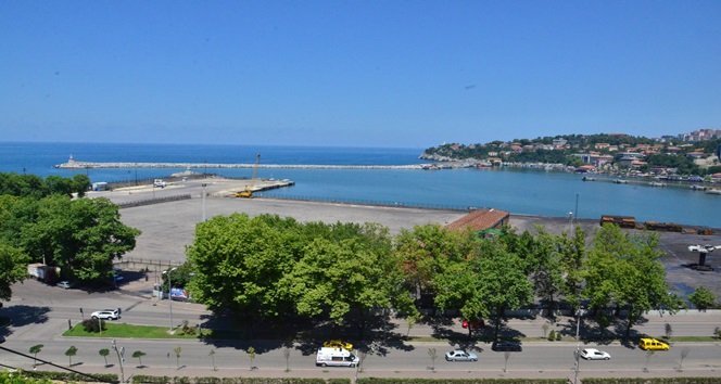 TÜRKİYE İLE RUSYA ARASINDAKİ İLİŞKİLERİN NORMALLEŞMESİ, RUSYA’YA EN YAKIN LİMAN OLAN ZONGULDAK’TA İHRACATÇILARI UMUTLANDIRDI. (ONUR ALTINDAĞ/ZONGULDAK-İHA)