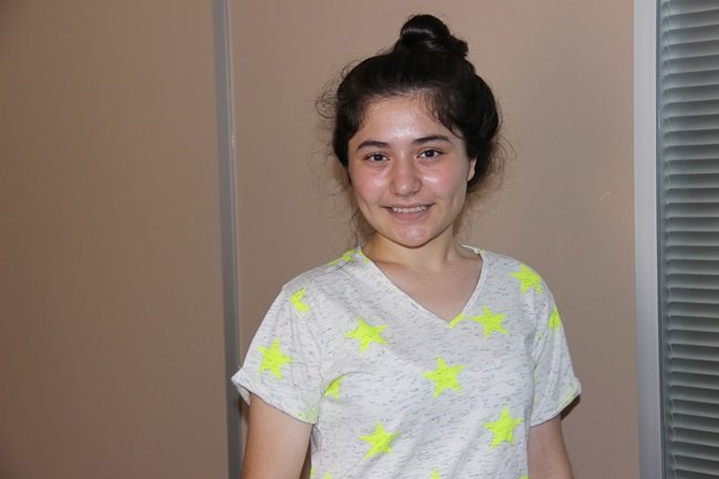 GAYE GÜNTAY KENDİSİNİ SAĞLIĞINA KAVUŞTURAN KDZ. EREĞLİ DEVLET HASTANESİ DOKTOR VE ÇALIŞANLARINA TEŞEKKÜR ETTİ. (VEDAT KILIÇ/ZONGULDAK-İHA)