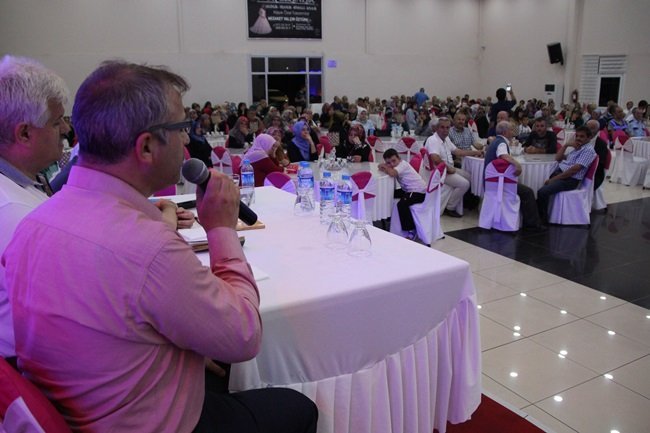 ZONGULDAK'IN EREĞLİ İLÇESİNE BAĞLI GÜLÜÇ BELDE BELEDİYESİ TARAFINDAN DARBE GİRİŞİMİNDE HAYATINI KAYBEDEN ŞEHİTLER İÇİN MEVLİD-İ ŞERİF PROGRAMI DÜZENLENDİ. (VEDAT KILIÇ/ZONGULDAK-İHA)