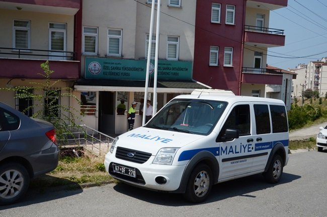 ZONGULDAK'TA FETÖ İLE BAĞLANTILI OLDUĞU TESPİT EDİLEN ÖZEL ŞAHİKA YÜKSEKÖĞRETİM VE ORTAÖĞRETİM KIZ YURTLARI İLE ALAPLI GONCA KREŞ BİNALARI MÜHÜRLENEREK TÜM FAALİYETLERİNE SON VERİLDİ. (ERTUĞRUL YÜKSEL/ZONGULDAK-İHA)