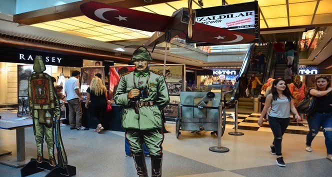 Çanakkale ruhunu yansıtan sergiye yoğun ilgi