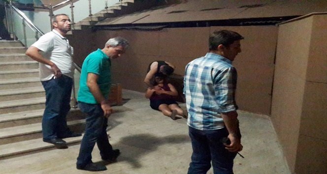 Dost hayatı yaşadığı kadını bıçakladı