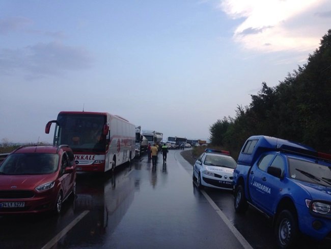 ZONGULDAK'IN ALAPLI İLÇESİNDE MEYDANA GELEN TRAFİK KAZASINDA 1 KİŞİ YARALANDI. (ERTUĞRUL YÜKSEL/ZONGULDAK-İHA)