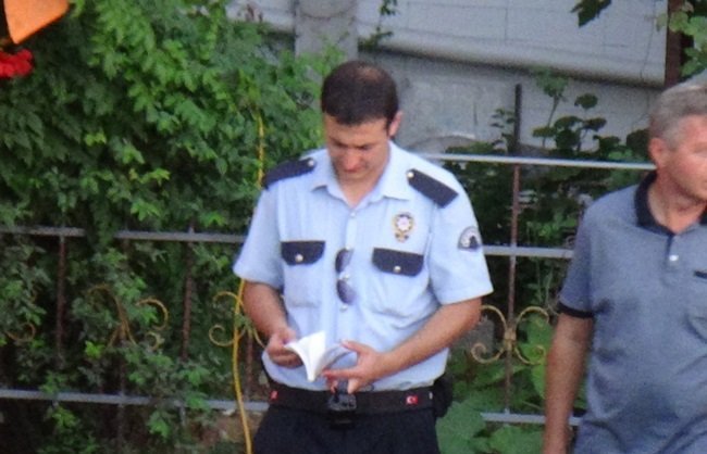 İNTİHARA KALKIŞAN KADIN POLİSE NOT ATIP EŞİNİN EVE GELMESİNİ İSTEDİ. (VEDAT KILIÇ/ZONGULDAK-İHA)