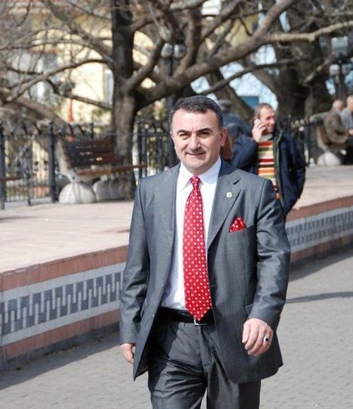 AK PARTİLİ KDZ. EREĞLİ BELEDİYESİ ESKİ BAŞKANI MURAT SESLİ 2009 YILINDA YAPILAN YEREL SEÇİMLERDE ADAY OLARAK İSMİ AÇIKLANAN MURAT SESLİ BİR HAFTA SONRA YAPILAN OPERASYONLA GÖZALTINA ALINIP ÇIKARILDIĞI MAHKEME TUTUKLANARAK SEÇİMLERE GİRMESİ ENGELLENDİ. (VEDAT KILIÇ/ZONGULDAK-İHA)