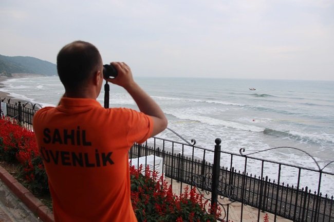 ZONGULDAK'IN EREĞLİ İLÇESİNDE 3 GÜN ÖNCE DENİZDE KAYBOLAN SERHAT ULUDAĞ'IN CESEDİ BULUNDU. (VEDAT KILIÇ/ZONGULDAK-İHA)