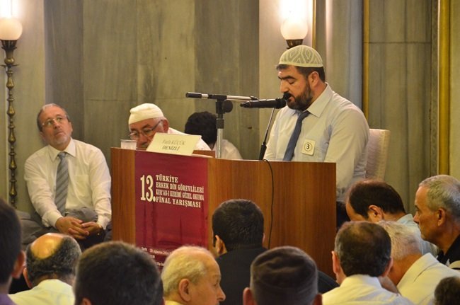 CAMİLER VE DİN GÖREVLİLERİ HAFTASI KUTLAMA ETKİNLİKLERİ ÇERÇEVESİNDE DİN HİZMETLERİ GENEL MÜDÜRLÜĞÜ TARAFINDAN DÜZENLENEN  KUR'AN-I KERİMİ GÜZEL OKUMA YARIŞMASININ 2016 TÜRKİYE FİNALİ ZONGULDAK’TA YAPILDI. (ONUR ALTINDAĞ/ZONGULDAK-İHA)