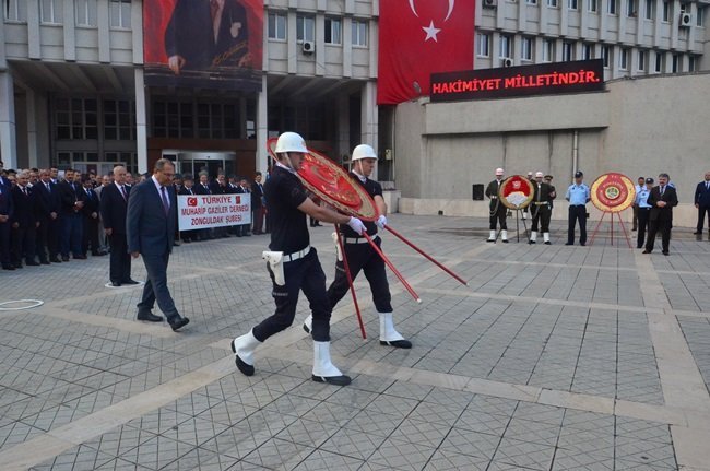 30 AĞUSTOS ZAFER BAYRAMI’NIN 94. YILDÖNÜMÜ ZONGULDAK’TA TÖRENLERLE KUTLANDI. (ONUR ALTINDAĞ - SERTAÇ ÖZDEMİR/ZONGULDAK-İHA)