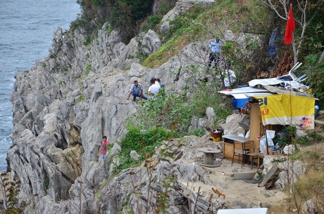 ZONGULDAK’TA SEVGİSİNE KARŞILIK BULAMAYAN AKIN Ü. ADLI  GENÇ İNTİHARA KALKIŞTI. (SERTAÇ ÖZDEMİR/ZONGULDAK-İHA)