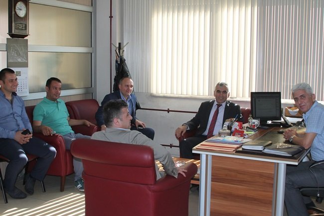 GENEL MADEN İŞÇİLERİ SENDİKASI (GMİS)YÖNETİM KURULU, 9 GÜNLÜK KURBAN BAYRAMI TATİLİ SONRASI İŞBAŞI YAPAN MADENCİLERİ ZİYARET EDEREK GEÇMİŞ BAYRAMLARINI TEBRİK EDİP KAZASIZ BELASIZ ÇALIŞMALAR DİLEDİLER. (SERTAÇ ÖZDEMİR/ZONGULDAK-İHA)