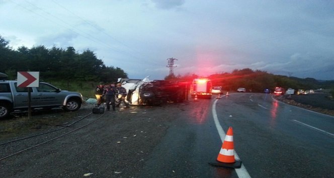 Tanker ile kamyonet çarpıştı: 1 ölü