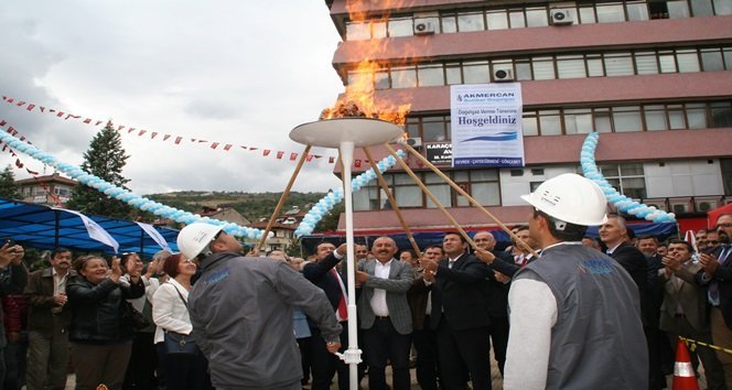 Devrek’te doğalgazın ilk meşalesi yakıldı