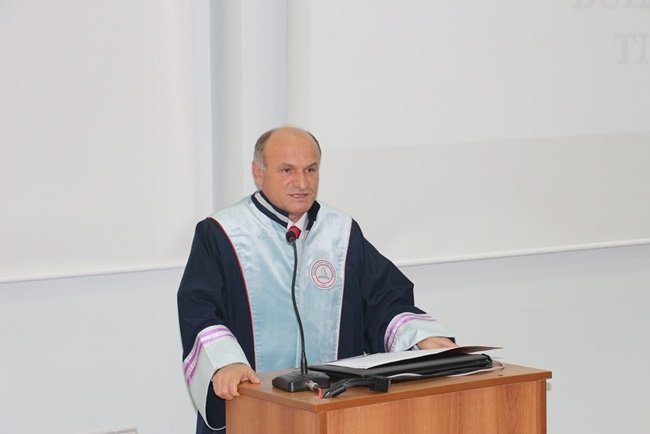 BÜLENT ECEVİT ÜNİVERSİTESİ TIP FAKÜLTESİ TARAFINDAN TIP FAKÜLTESİ DEKANLIK BİNASINDA 2016-2017 AKADEMİK YILI ORYANTASYON PROGRAMI DÜZENLENDİ. PROGRAMDA TIP FAKÜLTESİ DEKANI PROF. DR. ALİ BORAZAN AÇILIŞ KONUŞMASI YAPTI (SERTAÇ ÖZDEMİR/ZONGULDAK-İHA)