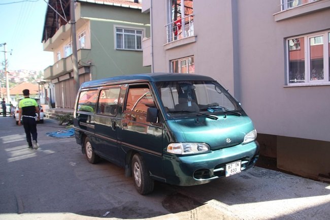 ZONGULDAK'IN EREĞLİ İLÇESİNDE MEYDANA GELEN TRAFİK KAZASINDA BİR KİŞİ YARALANDI. (VEDAT KILIÇ/ZONGULDAK-İHA)