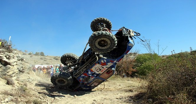 Türkiye Trial Şampiyonası’nda pilot ölümden döndü