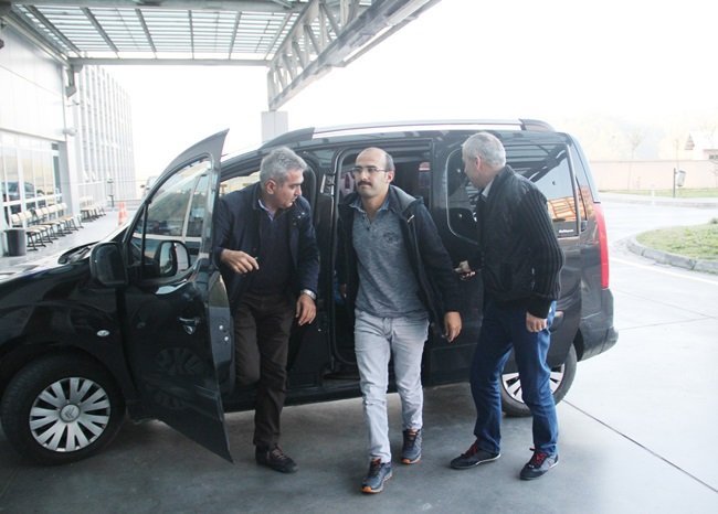 ZONGULDAK’IN EREĞLİ İLÇESİNDE TARIM MÜDÜRLÜĞÜ ÇALIŞANI 6 KİŞİ İLE BİR ÖĞRETMEN, FETÖ/PDY SORUŞTURMASI KAPSAMINDA GÖZALTINA ALINDI. ŞÜPHELİLER, SAĞLIK KONTROLÜNDEN GEÇİRİLDİ. (VEDAT KILIÇ/ZONGULDAK-İHA)
