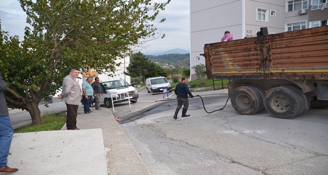 Alaplı Belediyesi asfalt çalışmalarına son hız devam ediyor