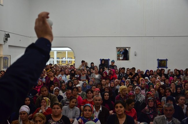 ZONGULDAK’TA TOPLUM YARARINA ÇALIŞMA PROGRAMI (TYP) KAPSAMINDA OKULLARDA “HİZMETLİ” OLARAK TALEP EDİLEN 261 KİŞİLİK KONTENJANA 4 BİN 476 KİŞİ BAŞVURDU. (ONUR ALTINDAĞ/ZONGULDAK-İHA)