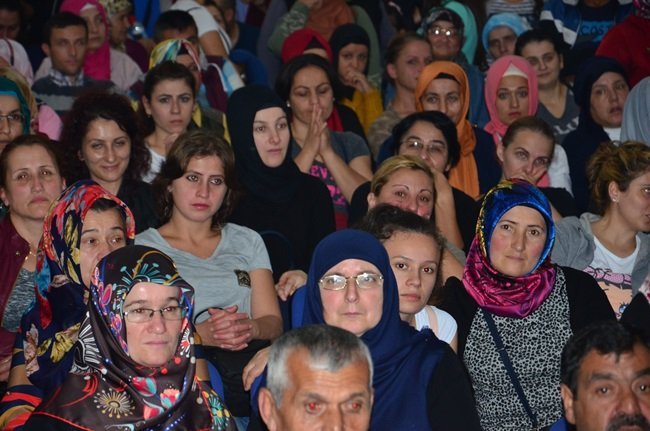 ZONGULDAK’TA TOPLUM YARARINA ÇALIŞMA PROGRAMI (TYP) KAPSAMINDA OKULLARDA “HİZMETLİ” OLARAK TALEP EDİLEN 261 KİŞİLİK KONTENJANA 4 BİN 476 KİŞİ BAŞVURDU. (ONUR ALTINDAĞ/ZONGULDAK-İHA)