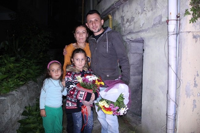 9 YILLIK EVLİ ÇİFT ARKADAŞLARININ DA DESTEĞİ İLE İLGİNÇ BİR YÖNTEME BAŞVURARAK YENİDEN BARIŞTI. (VEDAT KILIÇ/ZONGULDAK-İHA)