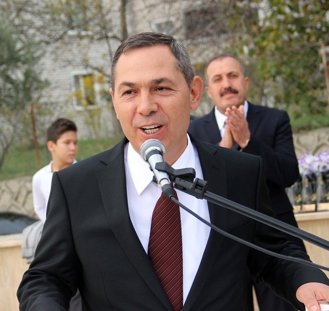 EREĞLİ BELEDİYE BAŞKANI HÜSEYİN UYSAL, UZUN MEHMET'İN HEM BÖLGENİN HEMDE ÜLKENİN ÖNEMLİ BİR DEĞERİ OLDUĞUNU SÖYLEDİ. (VEDAT KILIÇ/ZONGULDAK-İHA)