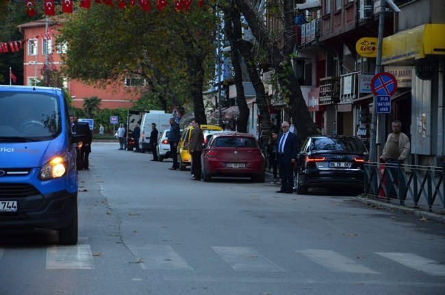 ZONGULDAK’TA ULU ÖNDER MUSTAFA KEMAL ATATÜRK, EBEDİYETE İNTİKALİNİN 78. YIL DÖNÜMÜNDE DÜZENLENEN TÖRENLE ANILDI. (ONUR ALTINDAĞ - SERTAÇ ÖZDEMİR/ZONGULDAK-İHA)