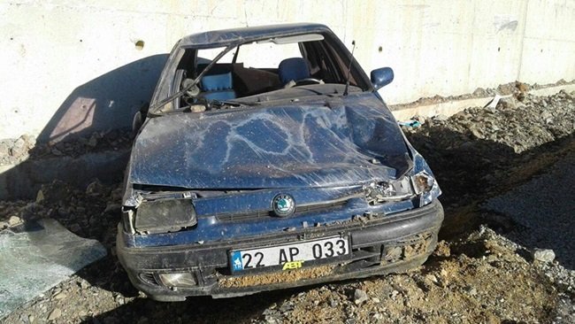 DADAY'DA YOLDAN ÇIKAN OTOMOBİL TAKLA ATTI. (SERKAN YILMAZ/KASTAMONU-İHA)