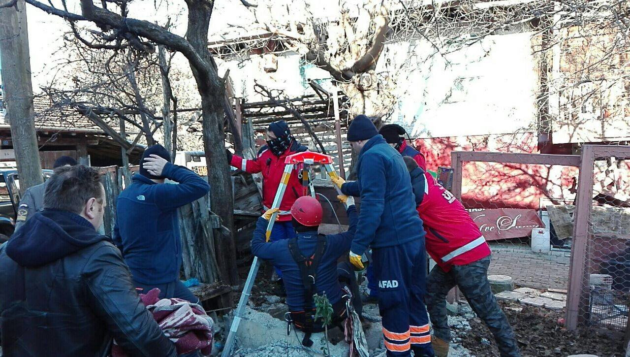 KASTAMONU’DA 12 METRELİK SU KUYUSUNA DÜŞEN YAŞLI ADAM, HAYATINI KAYBETTİ. (VEDAT YUNUS İKİZOĞLU/KASTAMONU-İHA)