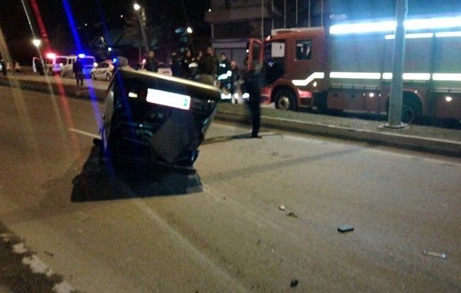 BARTIN'DA OTOMOBİLİN TAKLA ATMASI SONUCU MEYDANA GELEN TRAFİK KAZASINDA BİR KİŞİ YARALANDI. (MUSTAFA KURT/BARTIN-İHA)