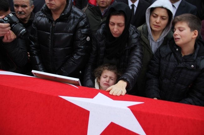 ŞEHİT EMNİYET MÜDÜRÜ VEFA KARAKURDU, İÇİN BABAOCAĞINDA HELALLİK ALINDI. (VEDAT KILIÇ/ZONGULDAK-İHA)